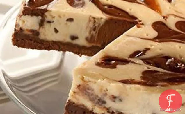 Schokolade wirbelte Schokoladen-Chip-Käsekuchen
