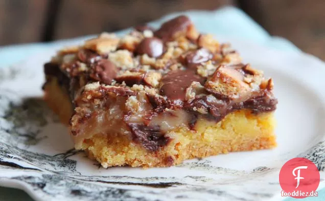 Girl Scout Cookie Tagalong Cake Bars