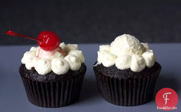 Root Beer Float Cupcakes