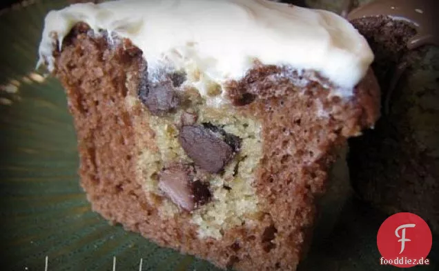 Chocolate Chip Cookie Stuffed Cupcakes