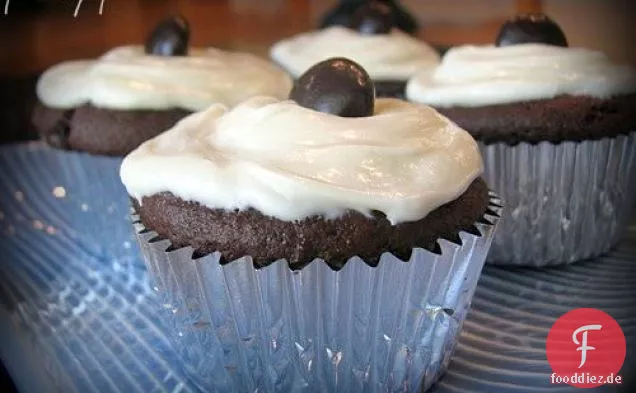 Schokolade Fudge Jr Minze Zentriert Cupcakes