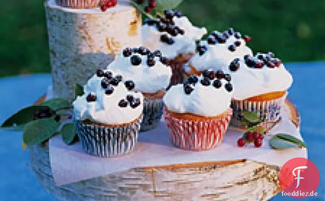 Huckleberry Cupcakes Mit Süßer Sahne