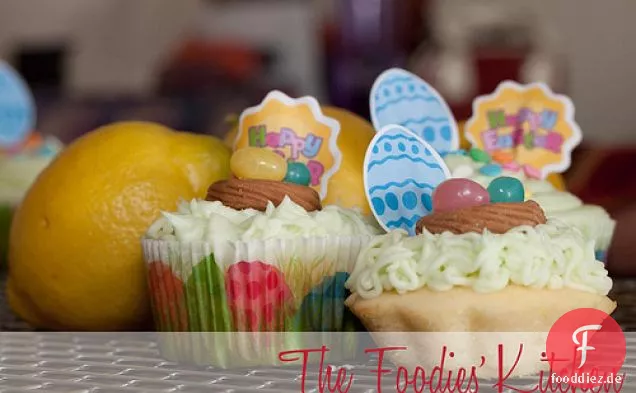 Zitronen-Cupcakes Mit Frischkäse-Zuckerguss