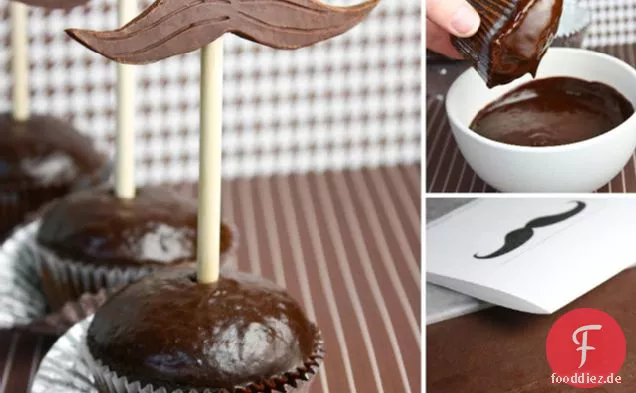 Feuchte schokoladenglasierte Cupcakes