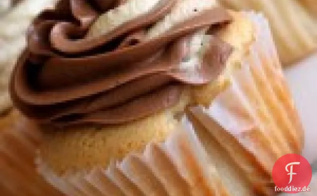 Chocolate Peanut Butter Cup Cupcakes