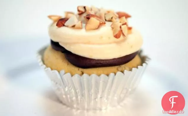 Cannoli Cupcakes