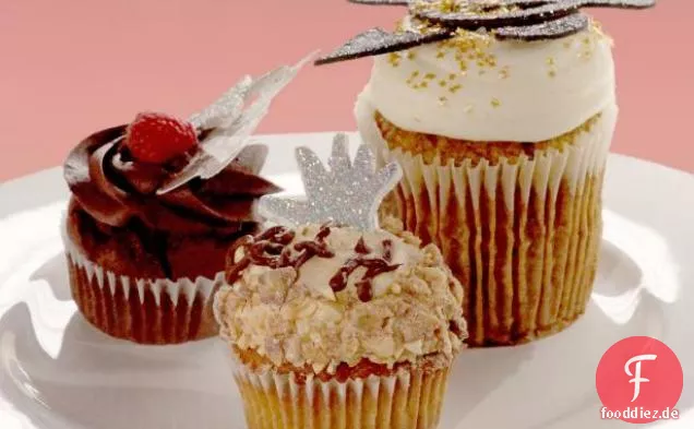 24 Karrot Gold Cupcakes