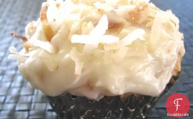 Coconut Cream Cupcakes With Toasted Coconut Cream Cheese Frosting