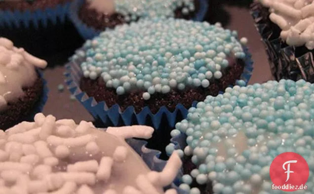 Chocolate Buttermilk Cupcakes With Light Cream Cheese Glaze