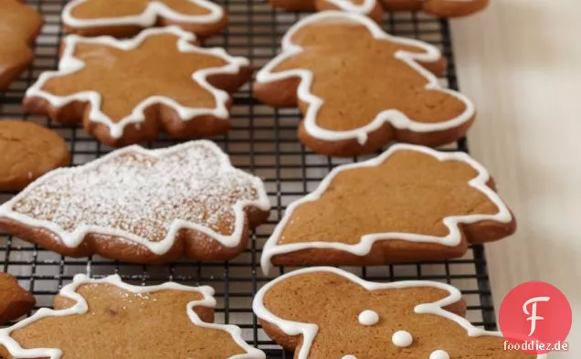 Gingerbread Cookies with Royal Icing