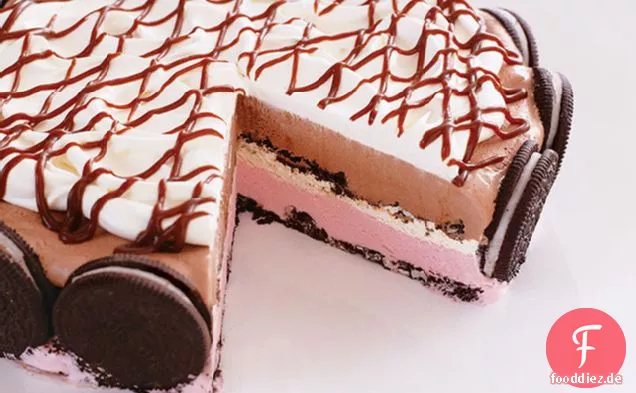 Easy Ice Cream Cake with Hot Fudge