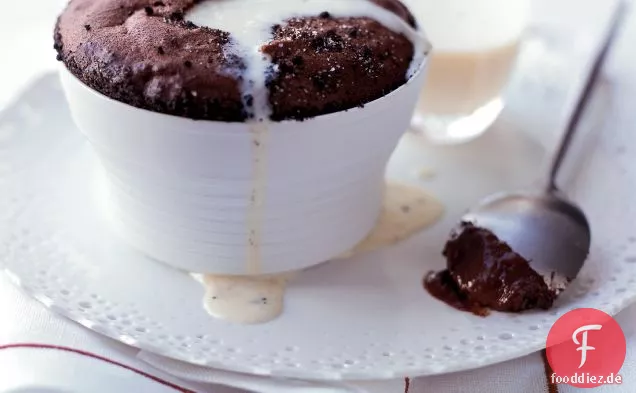 Schokoladensoufflés mit Crème Anglaise