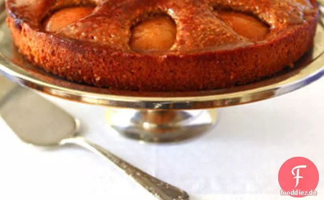Piemontesische Haselnuss-, Birnen- und Marsala-Torte