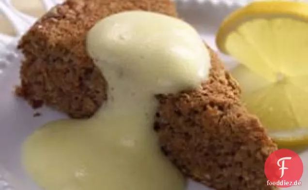 Haroset-Kuchen mit Zabaglione-Sauce