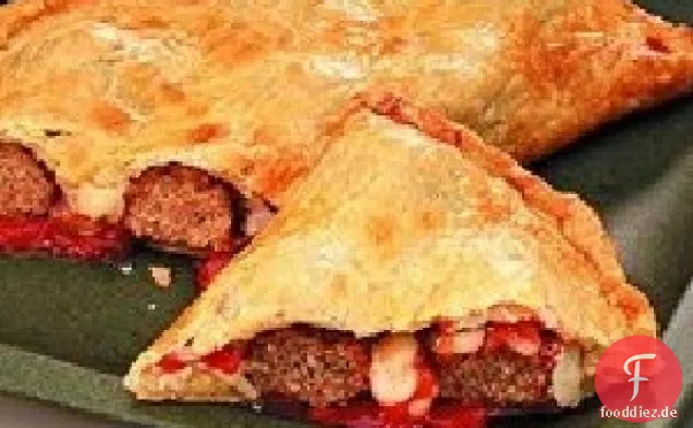 Fleischbällchen Calzone
