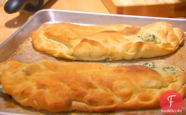 Calzone mit Spinat und Ricotta