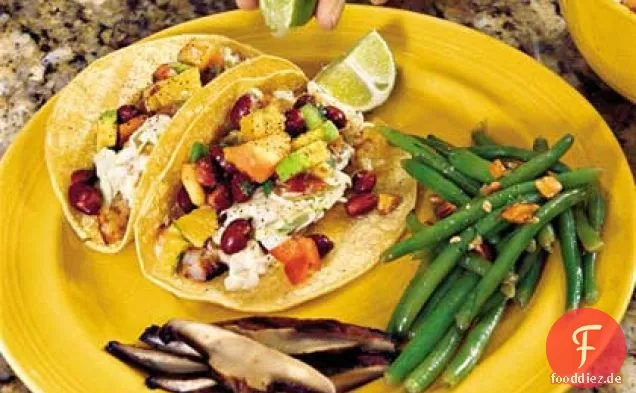 Zerkleinerte gegrillte Tilapia Tacos