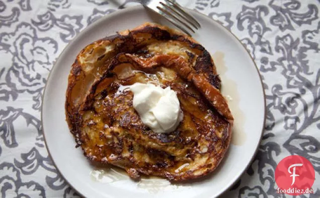 Croissant Französisch Toast