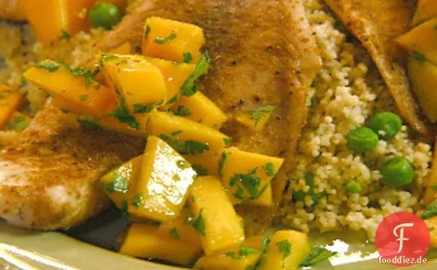 Tilapia nach marokkanischer Art mit Kreuzkümmel, Mango und Koriander