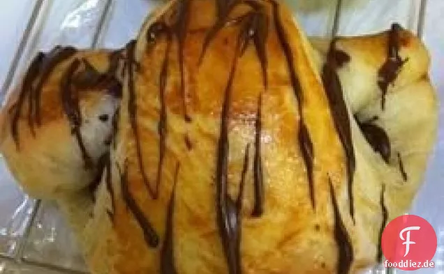 Pain Au Chocolat (mit Schokolade gefülltes Croissant)