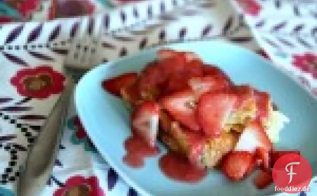 Frischkäse-gefüllter Zitronen-French Toast mit Erdbeeren