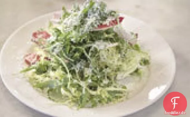 Salat mit Parmigiano-Reggiano und Sardellen-dressing