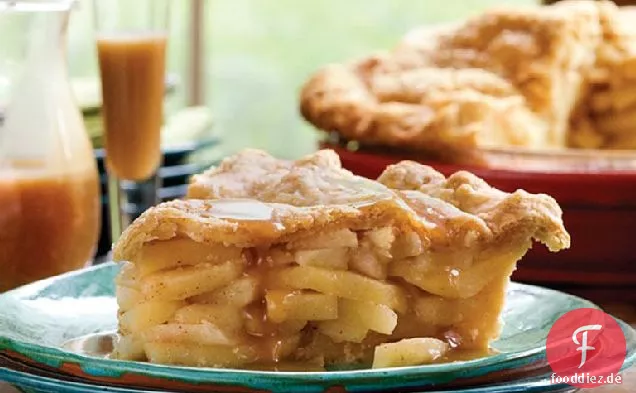 Doppelapfelkuchen mit Maismehlkruste
