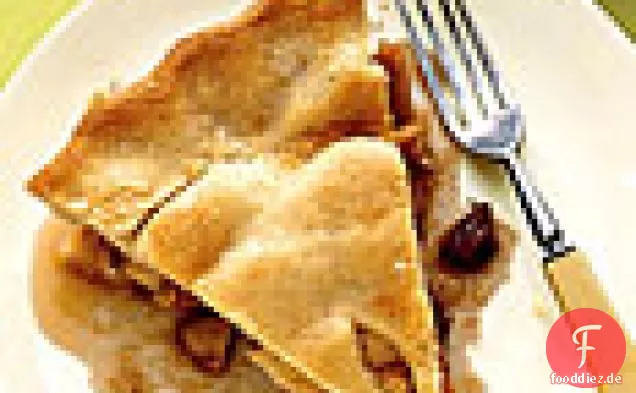 Apfelkuchen mit Whisky-getränkten Kirschen
