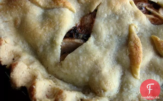 Braune Butter Salbei Apfelkuchen