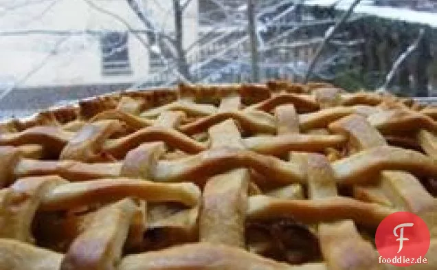 Glasierte Apfelcremetorte