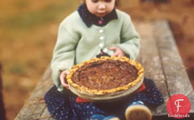 Ahorn Bourbon Pecan Pie