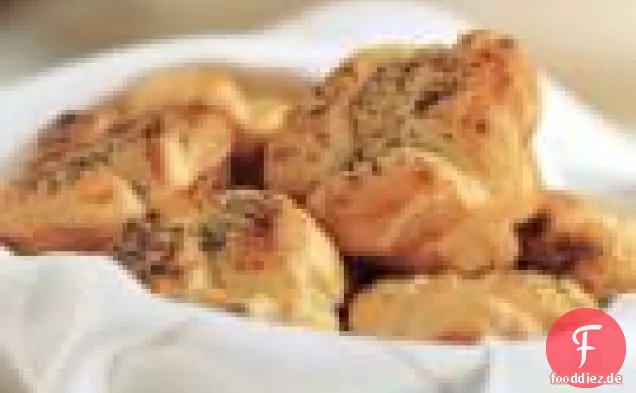 Mohn-Kleeblatt-Brötchen