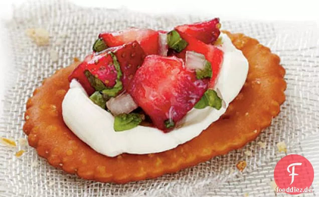Erdbeerbrezel Crostini