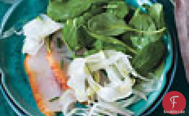 Geräucherter Fisch mit Fenchel und Rucola-Salat