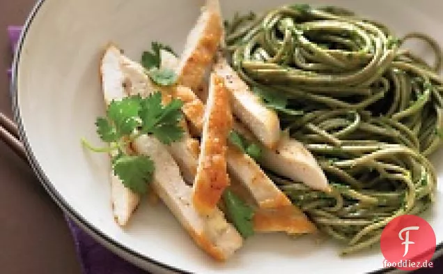 Sautiertes Huhn mit Kräutersoba