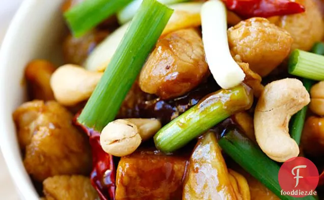Würziges Huhn mit Cashewnüssen Rezept