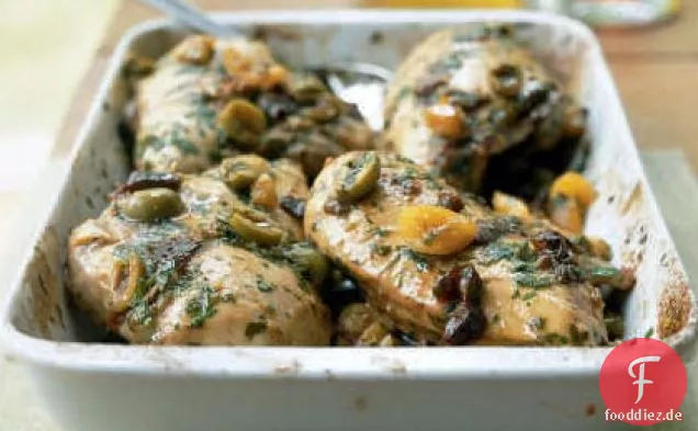 Huhn mit Obst und Oliven