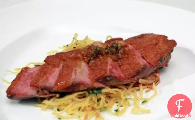 Ente L'Orange mit Pommes Frites mit Kräutern