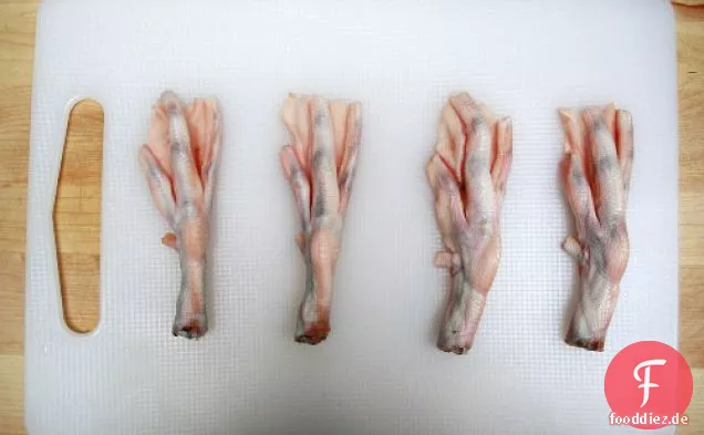 Die fiesen Bits: Vom Schnabel bis zur Klaue, Hühner- und Entenfüße Steame