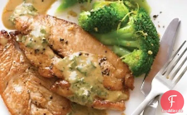 Gebratene Putenschnitzel mit Weinsauce