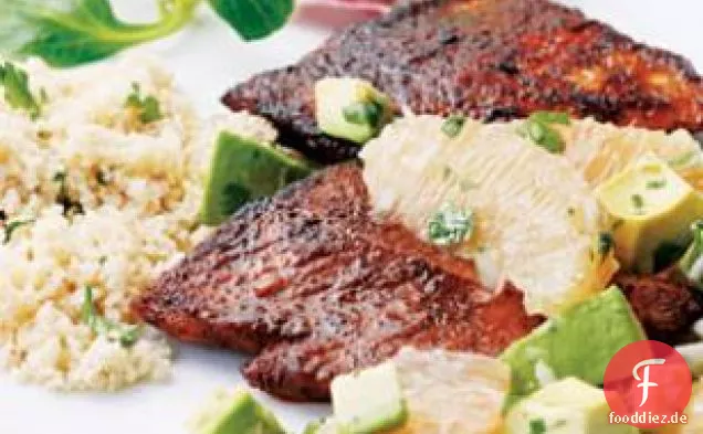 Nordafrikanischer gewürzter Truthahn mit Avocado-Grapefruit-Relish