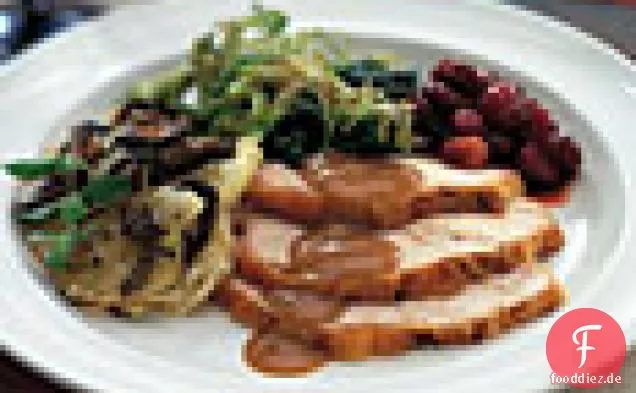 Truthahn mit Kräutersauce und Birnensoße