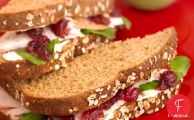 Cranberry-Truthahn mit Rucola-Sandwiches