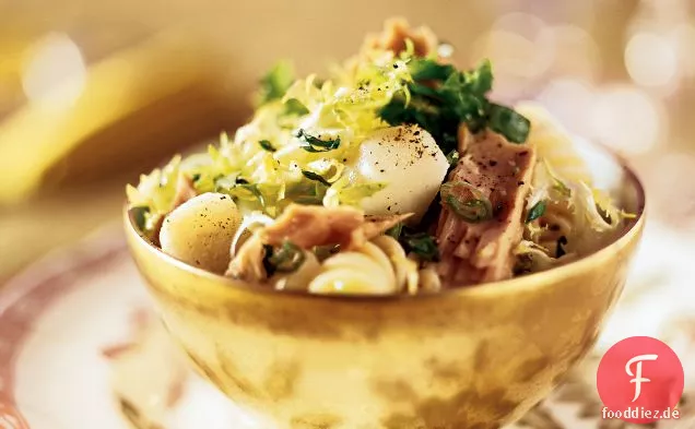 Thunfisch mit Pasta und Frisée