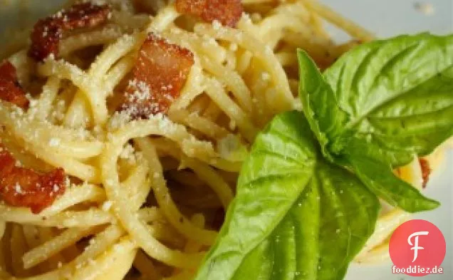 Untraditionelle Pasta Carbonara