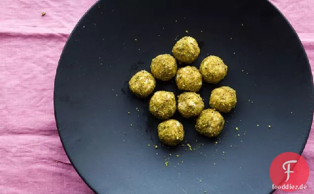 Honig, Ziegenkäse + Pistazientrüffel