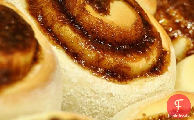 Zimtschnecken mit Frischkäse-Zuckerguss