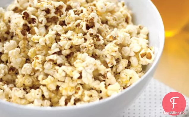 Popcorn mit brauner Butter und Parmesan
