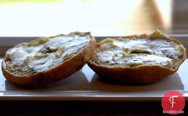 Zimt-Rosinen-Bagels