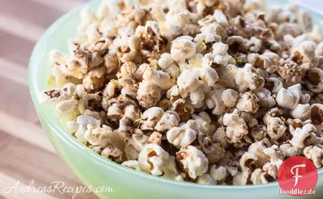 Popcorn mit brauner Butter, Rosmarin und Zitrone